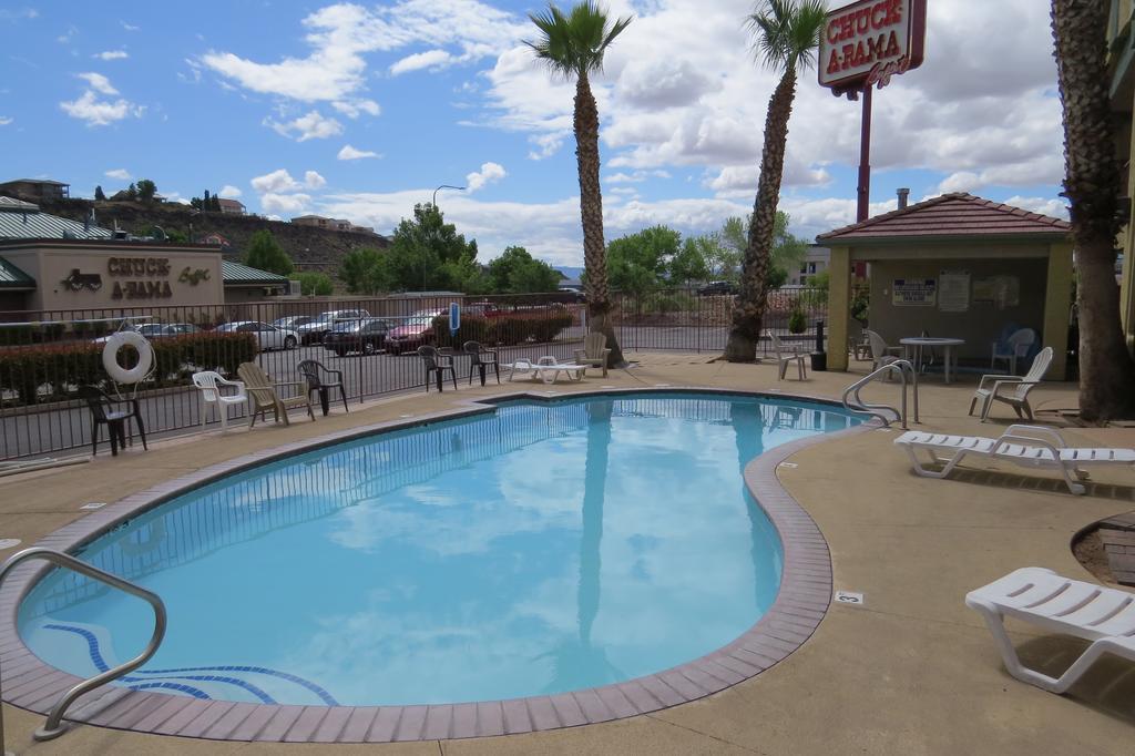 America'S Best Inn & Suites Saint George Bagian luar foto