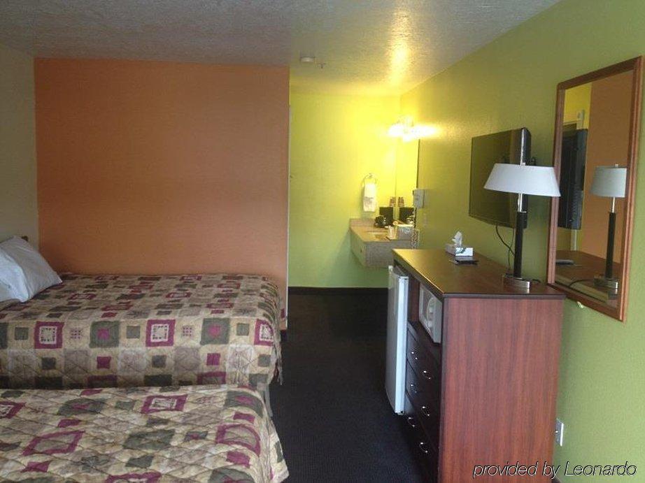 America'S Best Inn & Suites Saint George Bagian luar foto