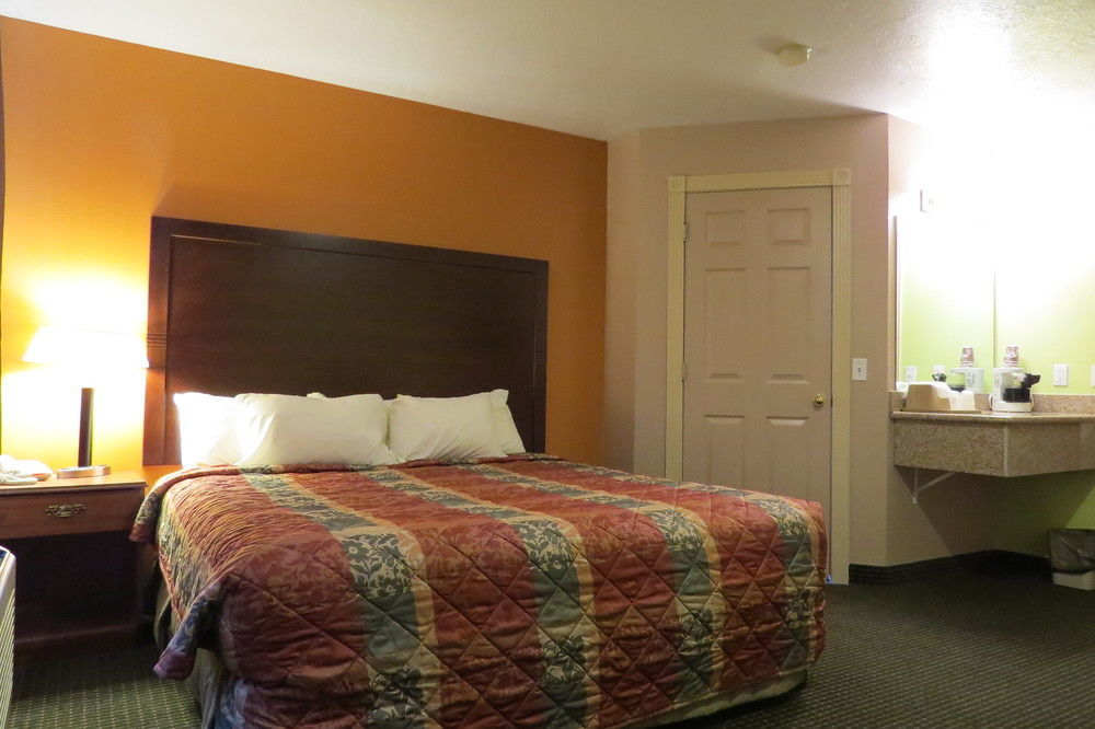 America'S Best Inn & Suites Saint George Bagian luar foto