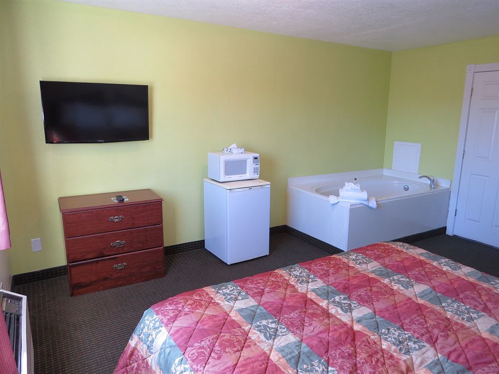 America'S Best Inn & Suites Saint George Bagian luar foto